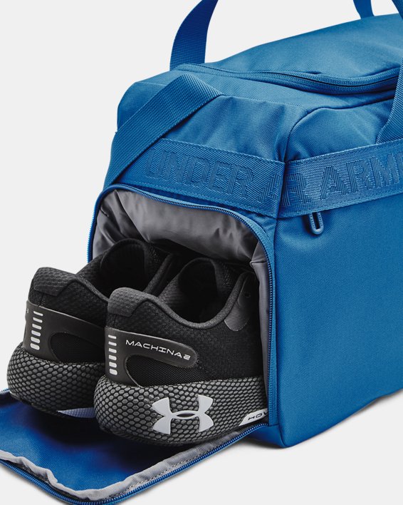 UA Loudon Small Duffle Bag in Blue image number 3